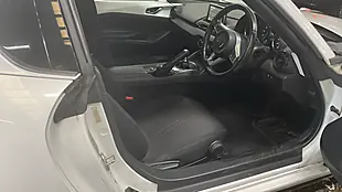 Used 2018 Mazda Mx 5 Se-L Nav White - Interior and Exterior details 18
