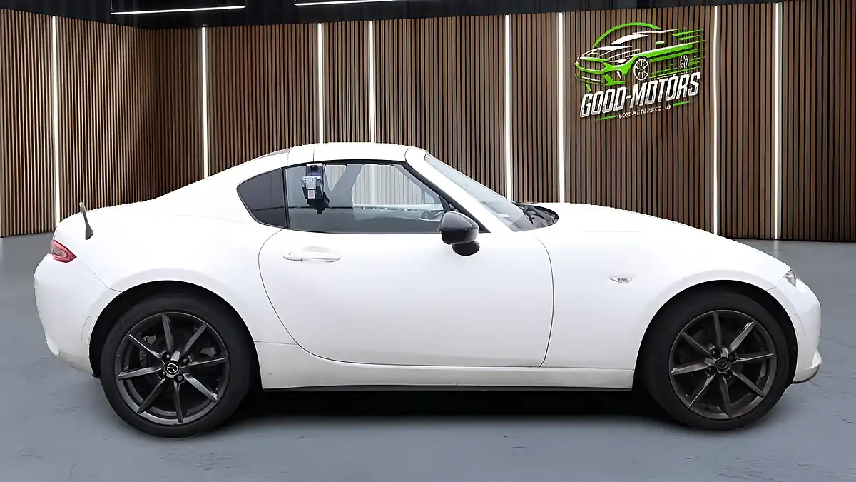 Used 2018 Mazda Mx 5 Se-L Nav White - Interior and Exterior details 5