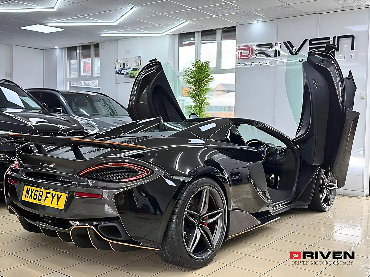 Used 2018 Mclaren 570S Spider Black - Interior and Exterior details 14