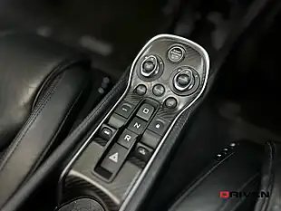Used 2018 Mclaren 570S Spider Black - Interior and Exterior details 16