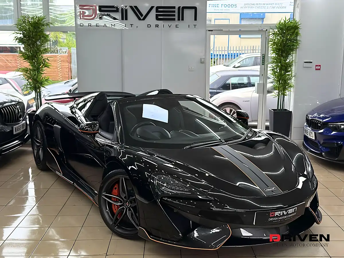 Used 2018 Mclaren 570S Spider Black - Interior and Exterior details 7