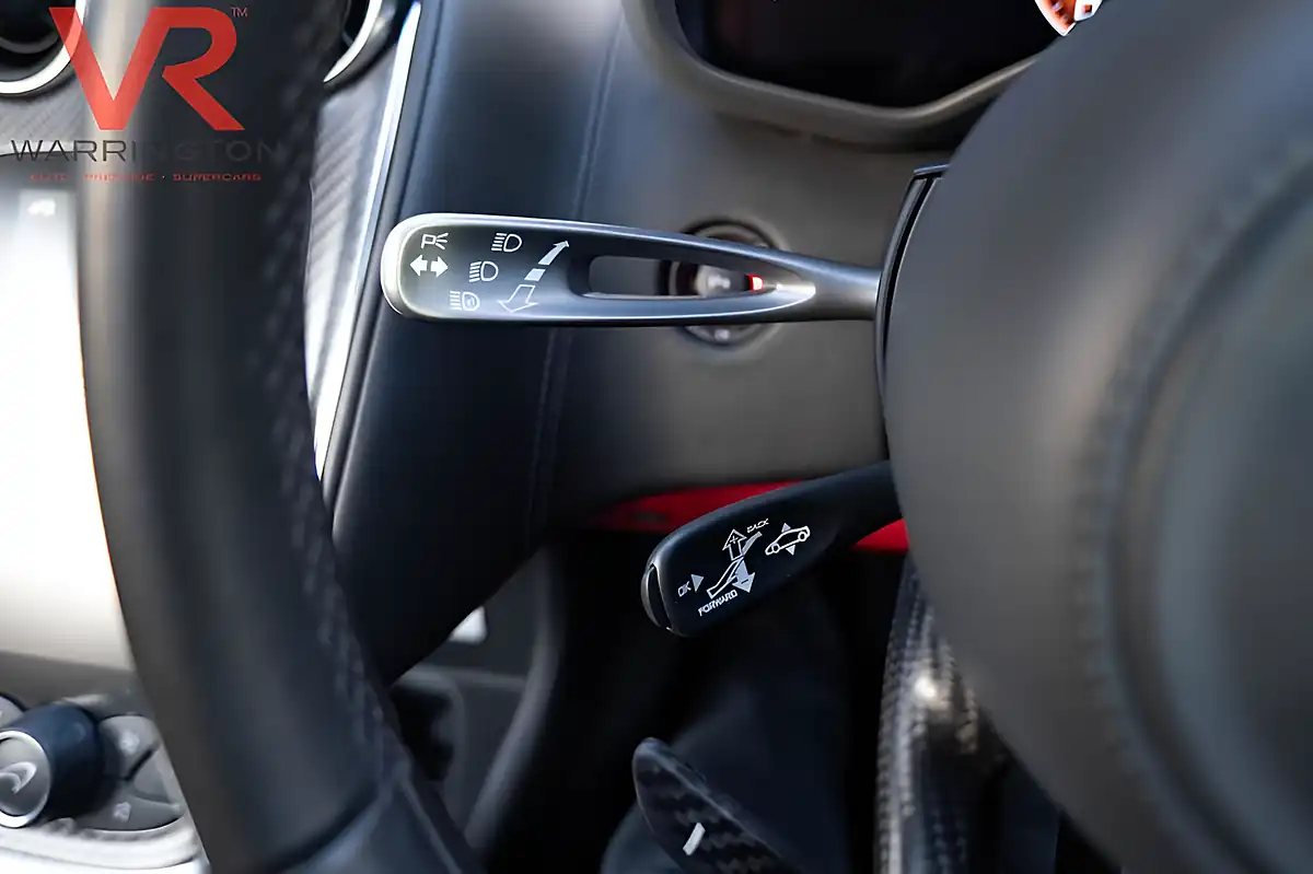 Used 2018 Mclaren 570s Spider Vermillion Red - Interior and Exterior details 11
