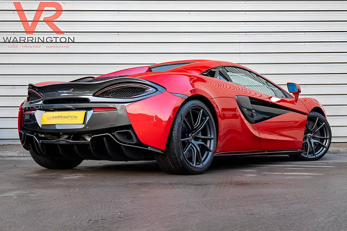 Used 2018 Mclaren 570s Spider Vermillion Red - Interior and Exterior details 14