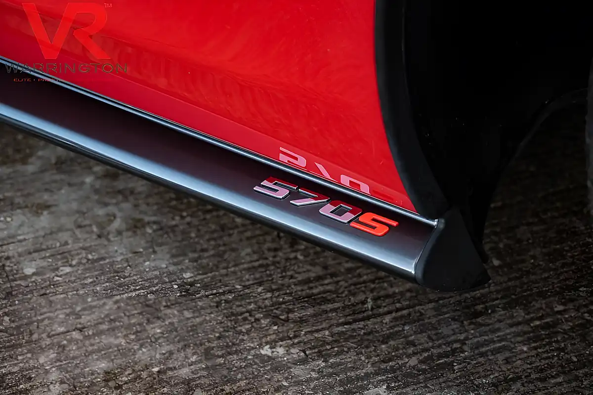 Used 2018 Mclaren 570s Spider Vermillion Red - Interior and Exterior details 20
