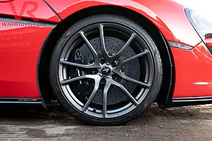 Used 2018 Mclaren 570s Spider Vermillion Red - Interior and Exterior details 7