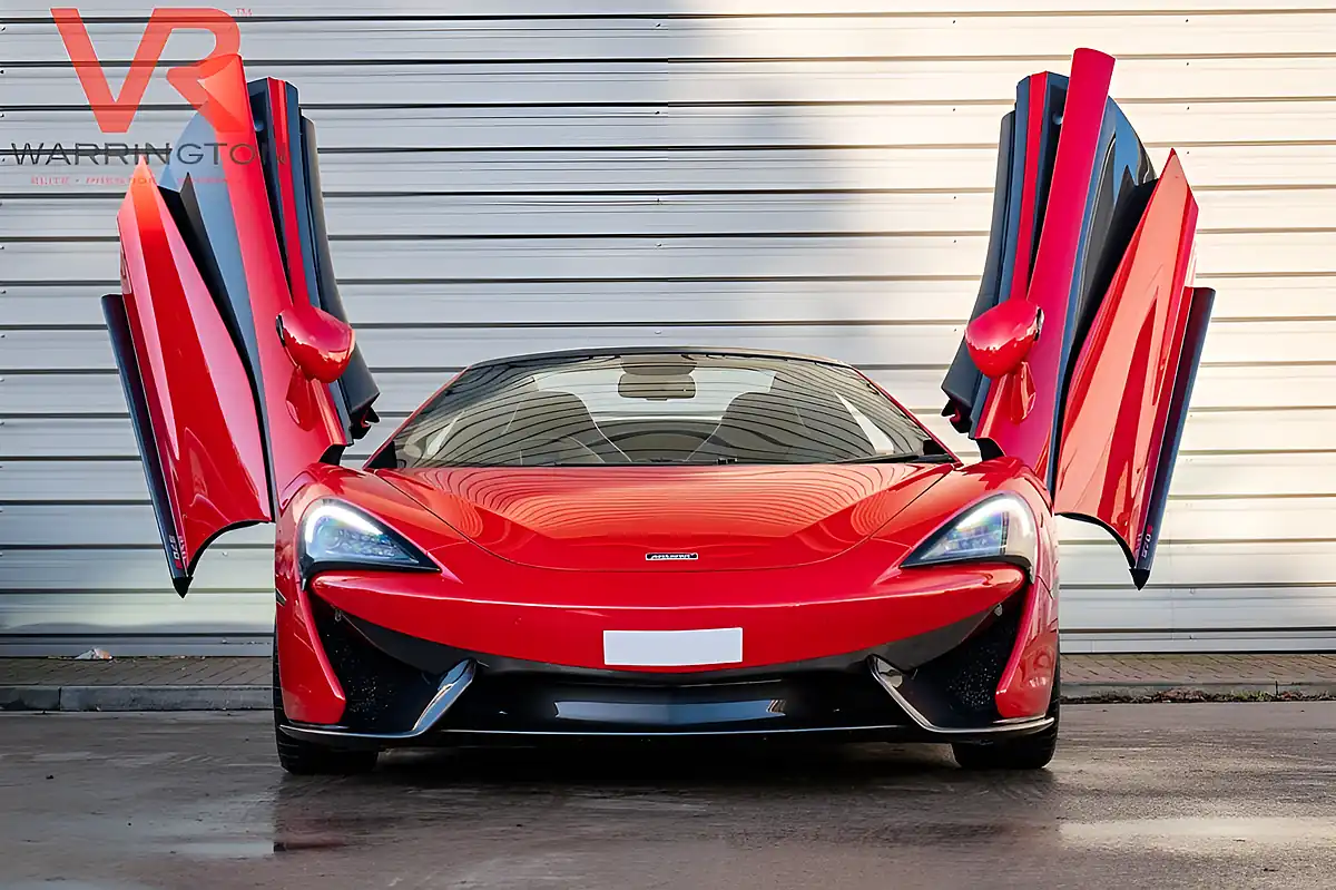 Used 2018 Mclaren 570s Spider Vermillion Red - Interior and Exterior details 8