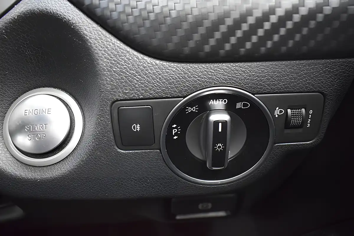 Used 2018 Mercedes-Benz a-Class AMG Line Polar Silver - Interior and Exterior details 20