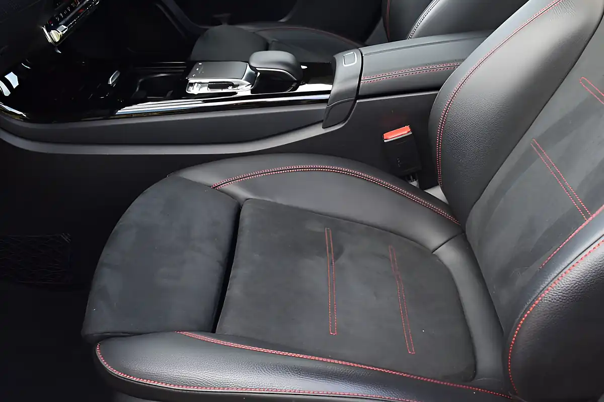 Used 2018 Mercedes-Benz a-Class AMG Line Polar White - Interior and Exterior details 15