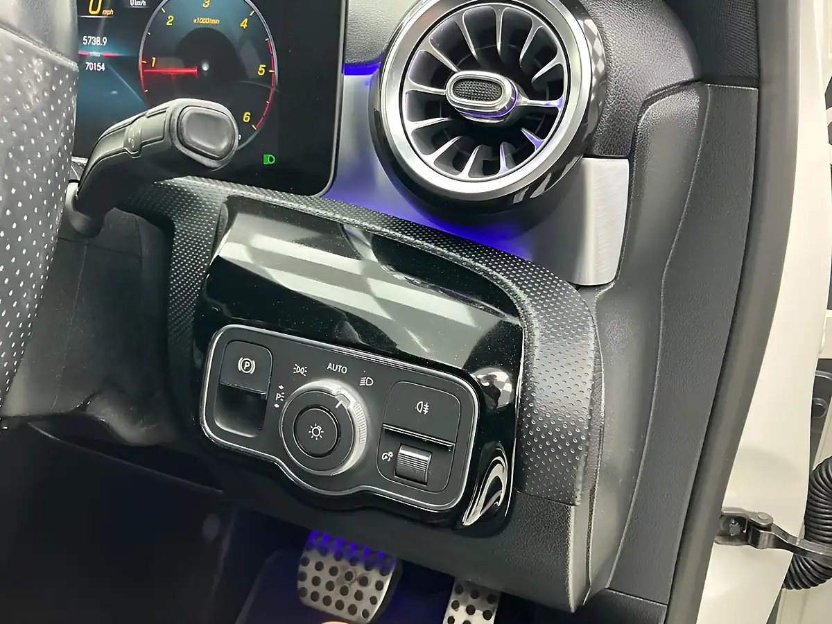 Used 2018 Mercedes-Benz a-Class AMG Line Premium Polar White - Interior and Exterior details 19