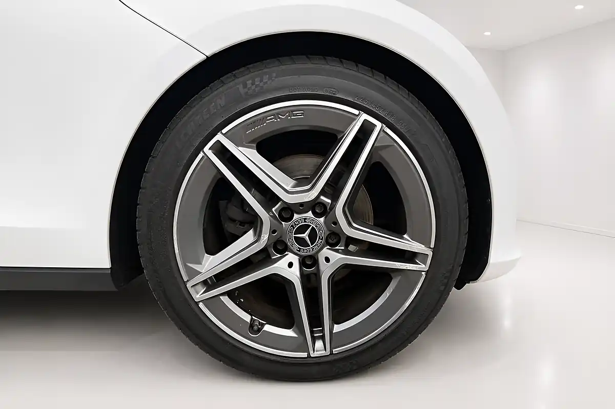 Used 2018 Mercedes-Benz a Class AMG Line (premium) White - Interior and Exterior details 14