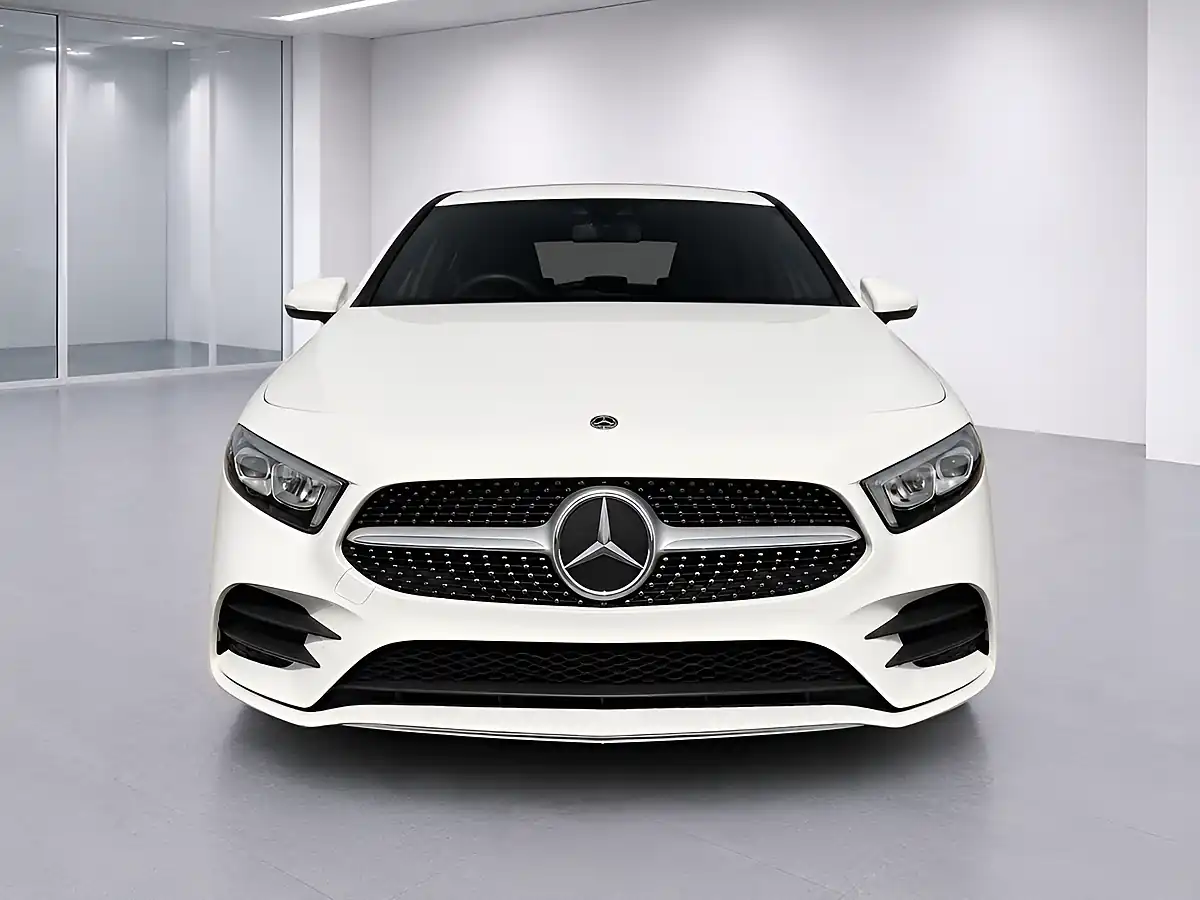 Used 2018 Mercedes-Benz a Class AMG Line (premium) White - Interior and Exterior details 6
