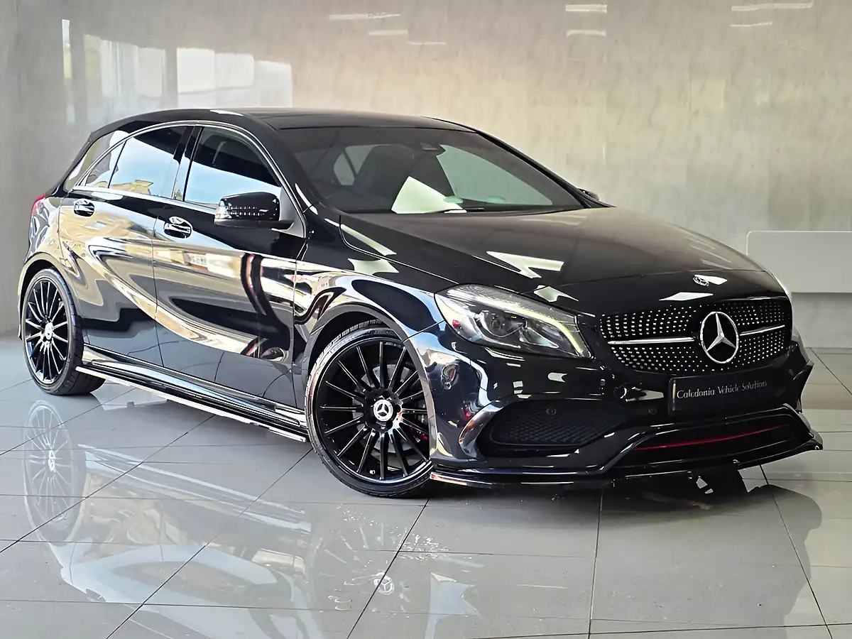 Used 2018 Mercedes-Benz a Class Premium Black - Front View