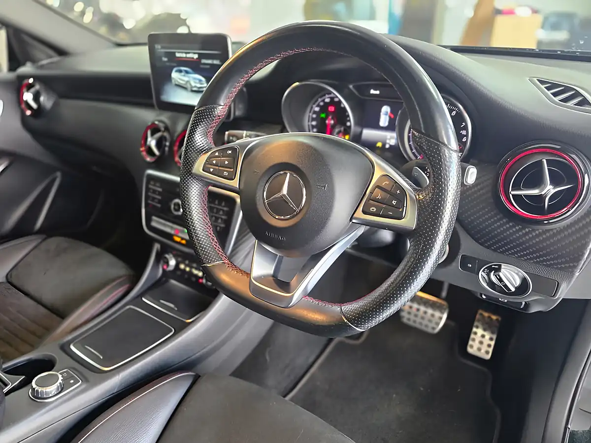 Used 2018 Mercedes-Benz a Class Premium Black - Interior and Exterior details 6