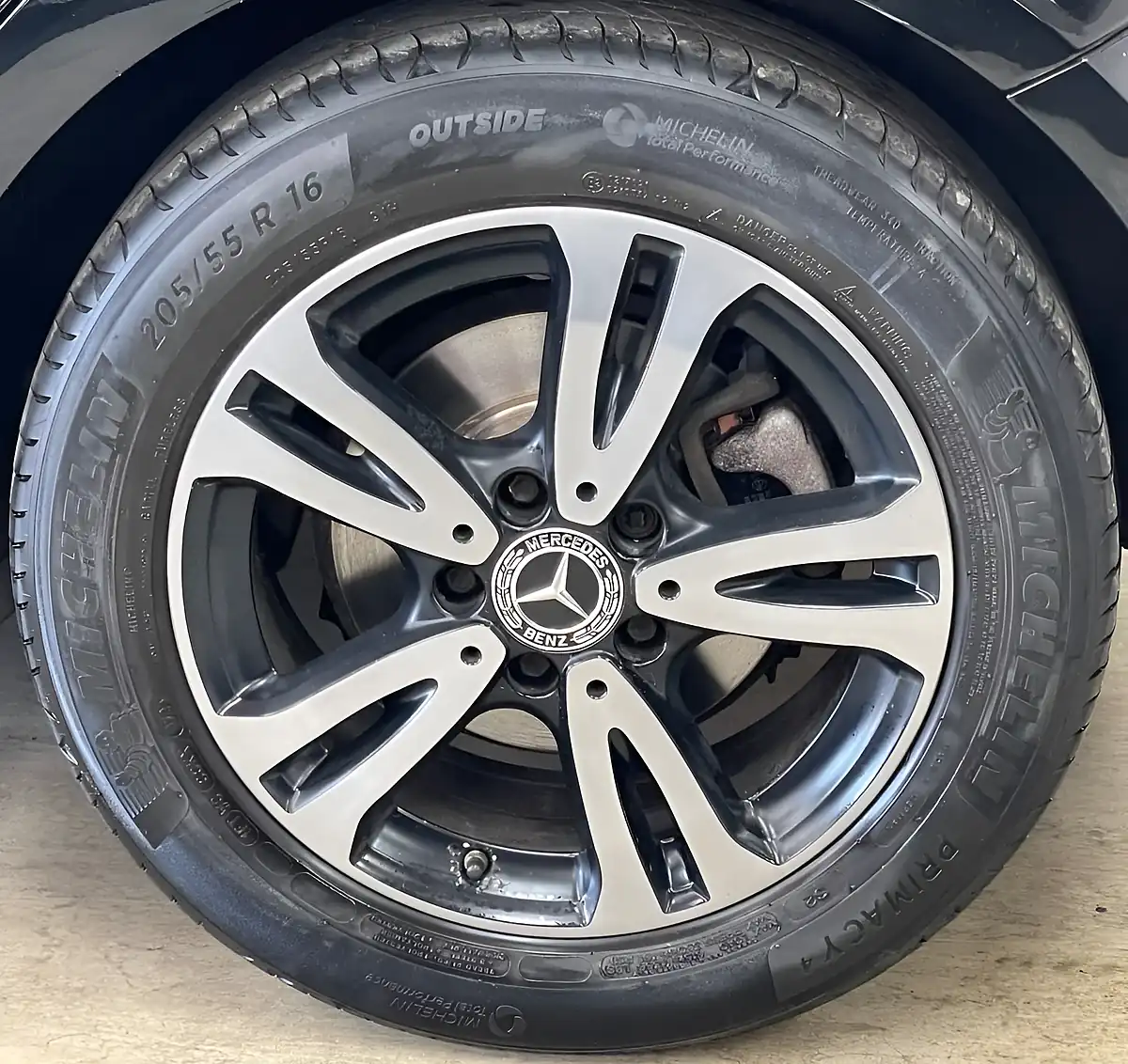 Used 2018 Mercedes-Benz a-Class Se Black - Interior and Exterior details 10