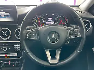 Used 2018 Mercedes-Benz a-Class Se Black - Interior and Exterior details 16