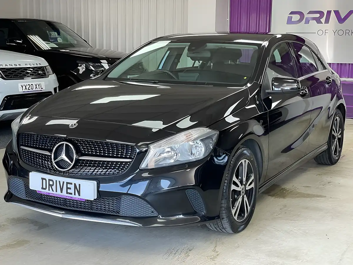 Used 2018 Mercedes-Benz a-Class Se Black - Interior and Exterior details 6