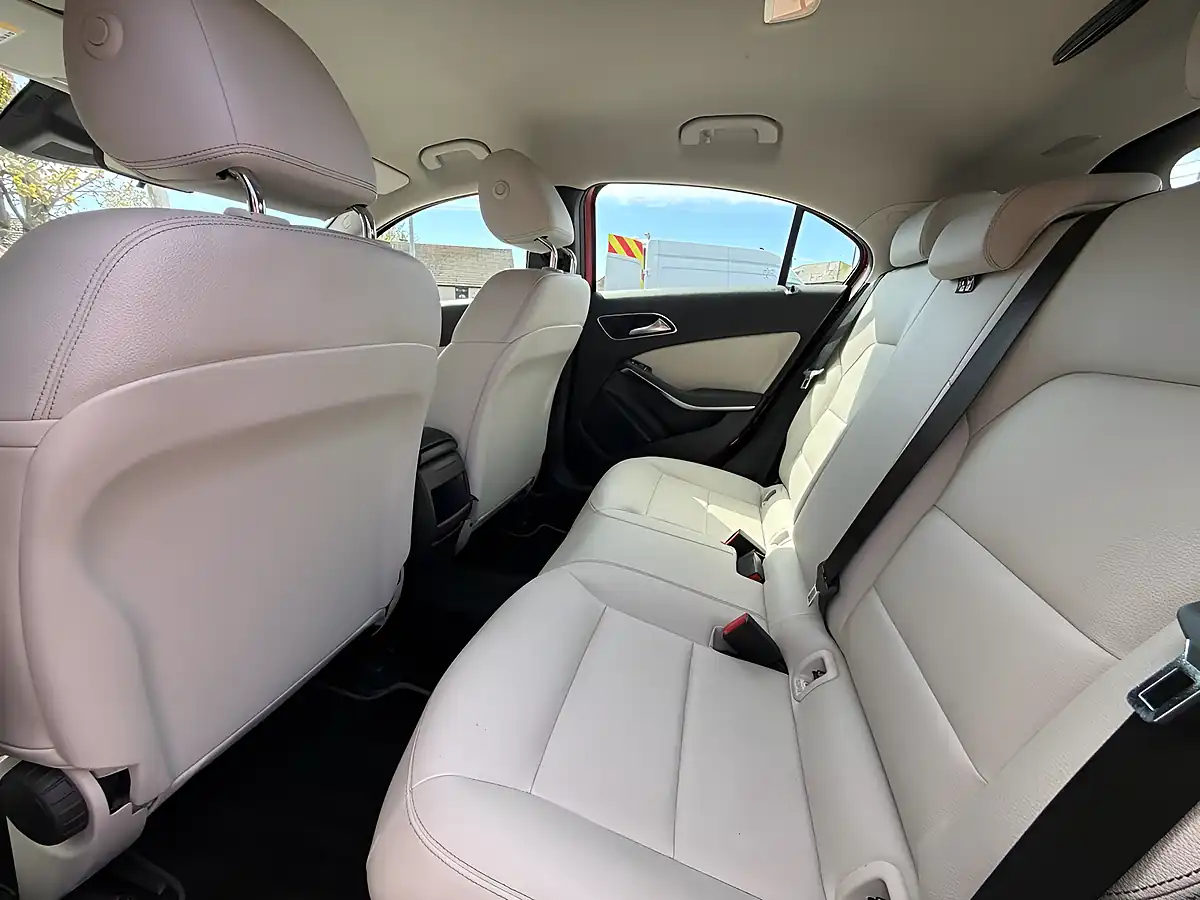 Used 2018 Mercedes-Benz a-Class Se Executive Jupiter Red - Interior and Exterior details 15