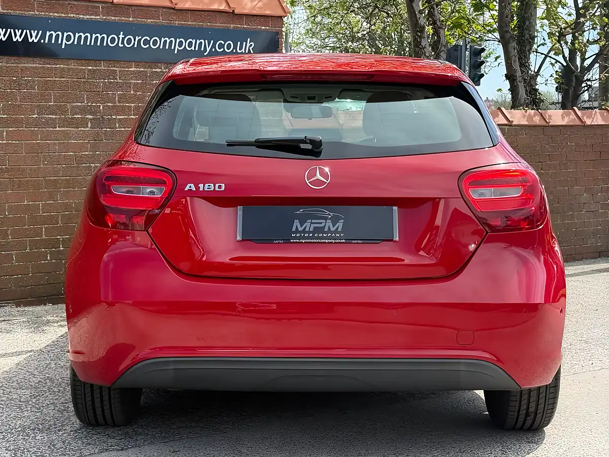 Used 2018 Mercedes-Benz a-Class Se Executive Jupiter Red - Interior and Exterior details 8