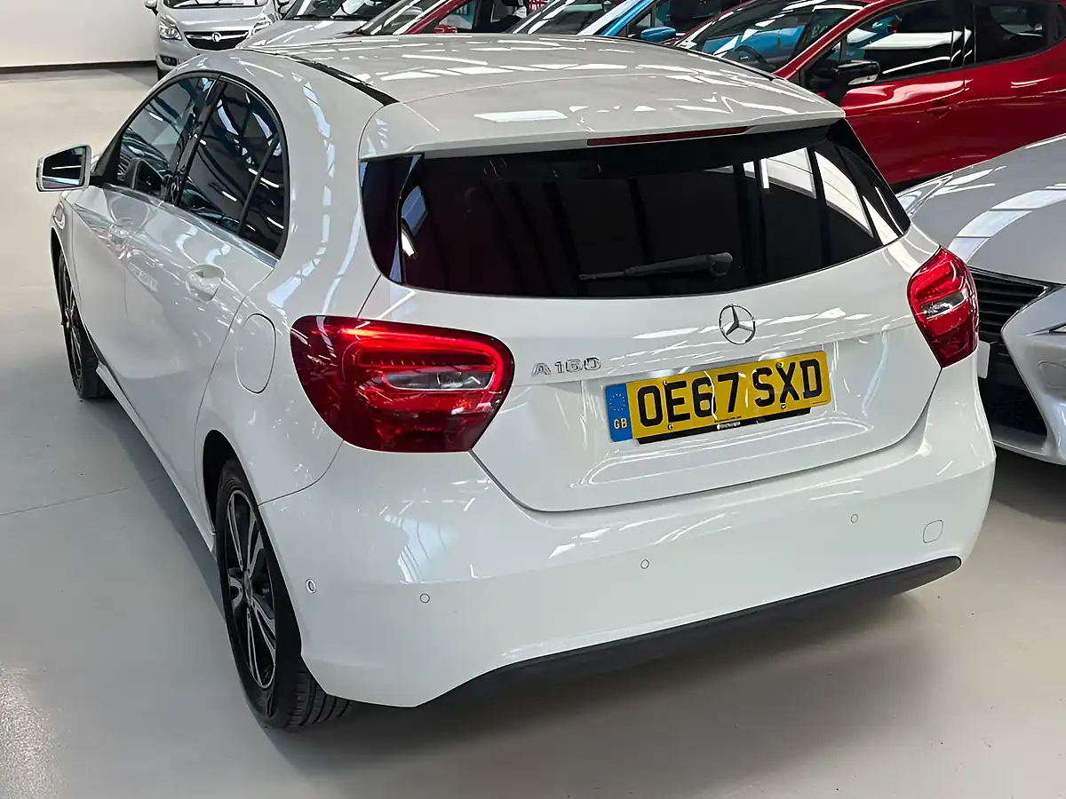 Used 2018 Mercedes-Benz a Class Se (executive) White - Interior and Exterior details 11