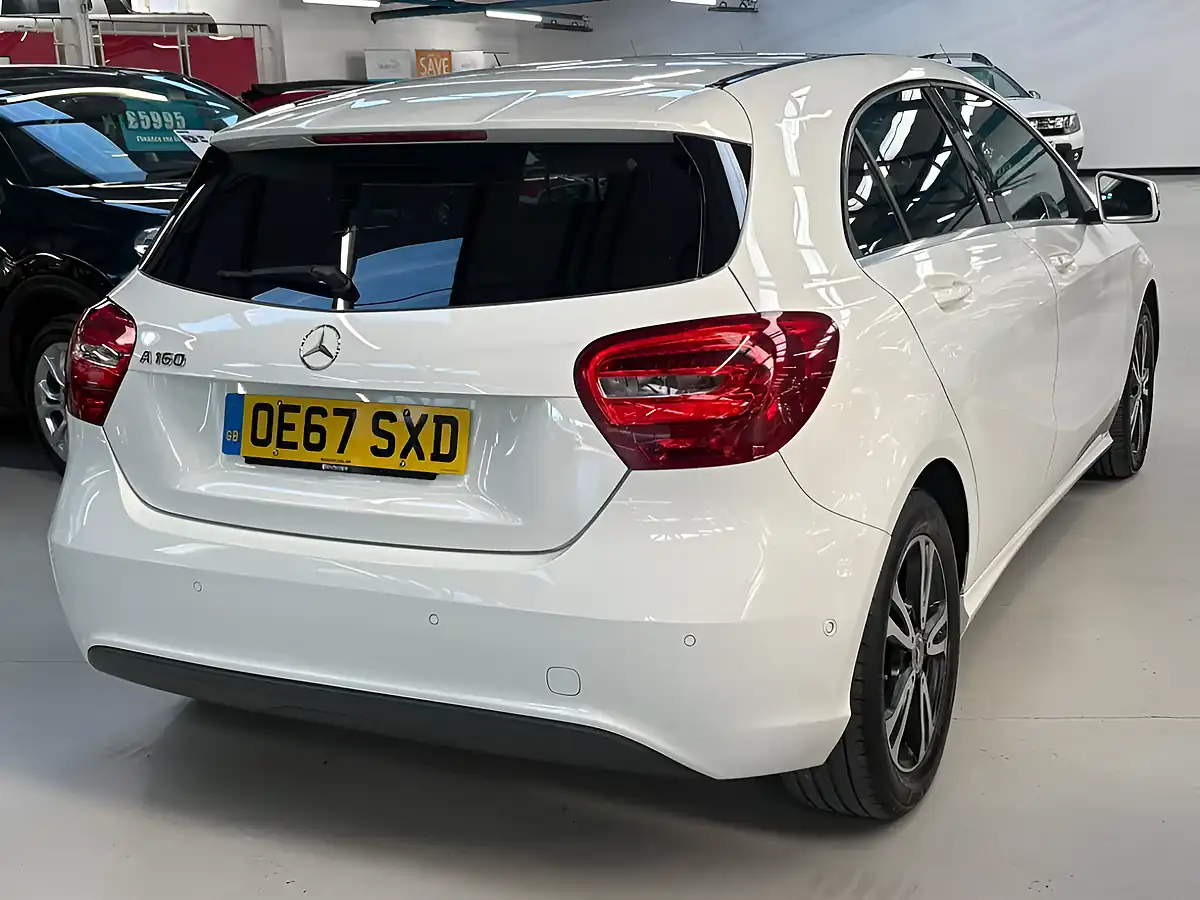 Used 2018 Mercedes-Benz a Class Se (executive) White - Interior and Exterior details 13