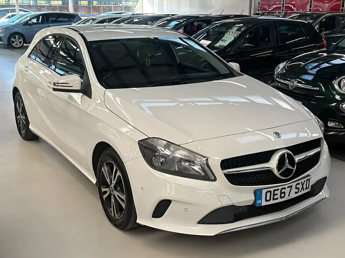 Used 2018 Mercedes-Benz a Class Se (executive) White - Interior and Exterior details 2