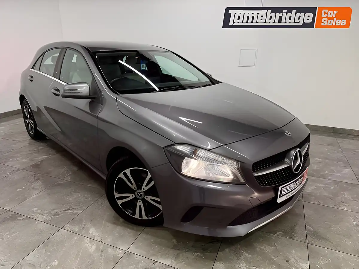Used 2018 Mercedes-Benz a Class Se Grey - Front View