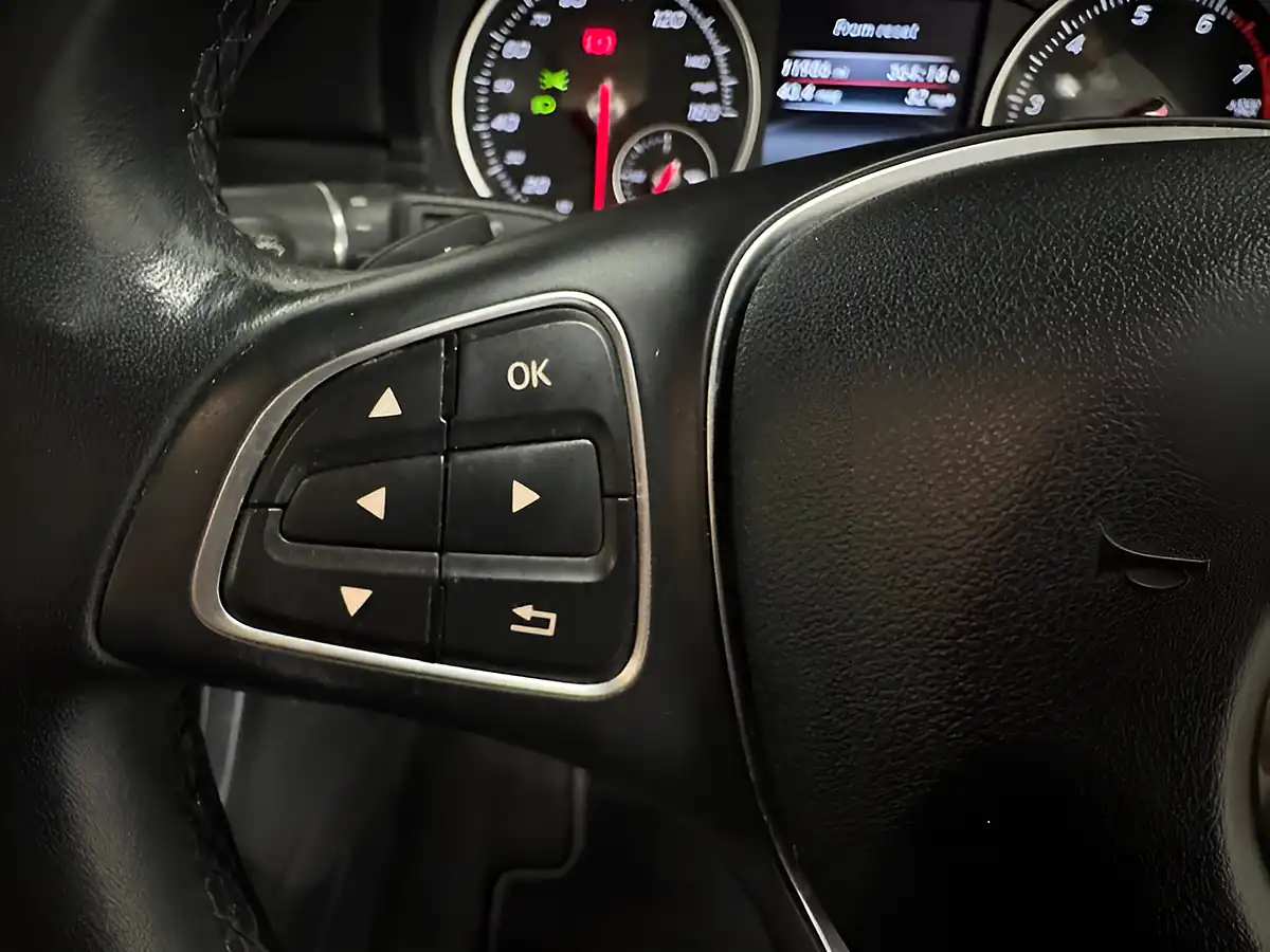 Used 2018 Mercedes-Benz a Class Se Grey - Interior and Exterior details 13