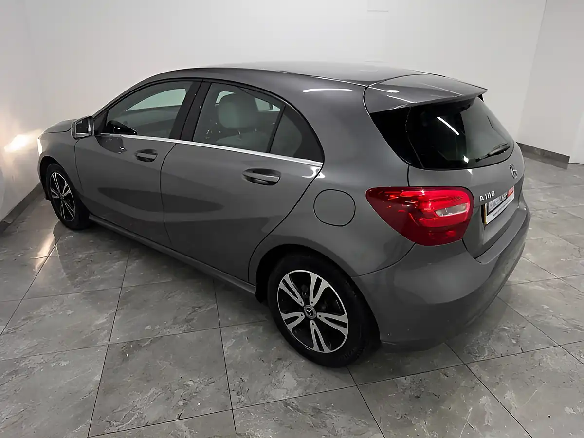 Used 2018 Mercedes-Benz a Class Se Grey - Interior and Exterior details 4