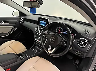 Used 2018 Mercedes-Benz a Class Se Grey - Interior and Exterior details 7