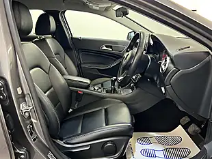 Used 2018 Mercedes-Benz a Class Se Grey - Interior and Exterior details 13