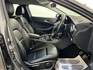 Used 2018 Mercedes-Benz a Class Se Grey - Interior and Exterior details 13