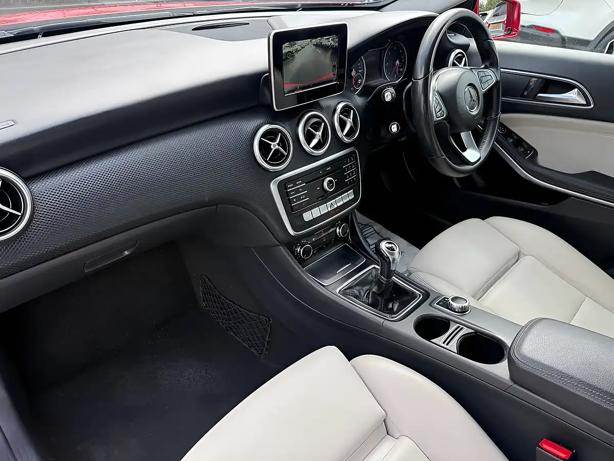 Used 2018 Mercedes-Benz a Class Se Red - Interior and Exterior details 11