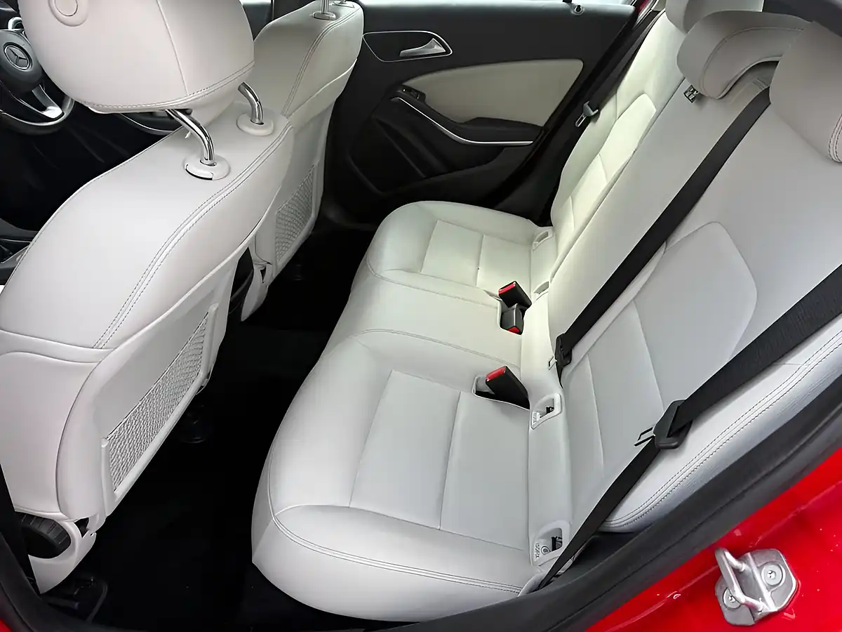 Used 2018 Mercedes-Benz a Class Se Red - Interior and Exterior details 12