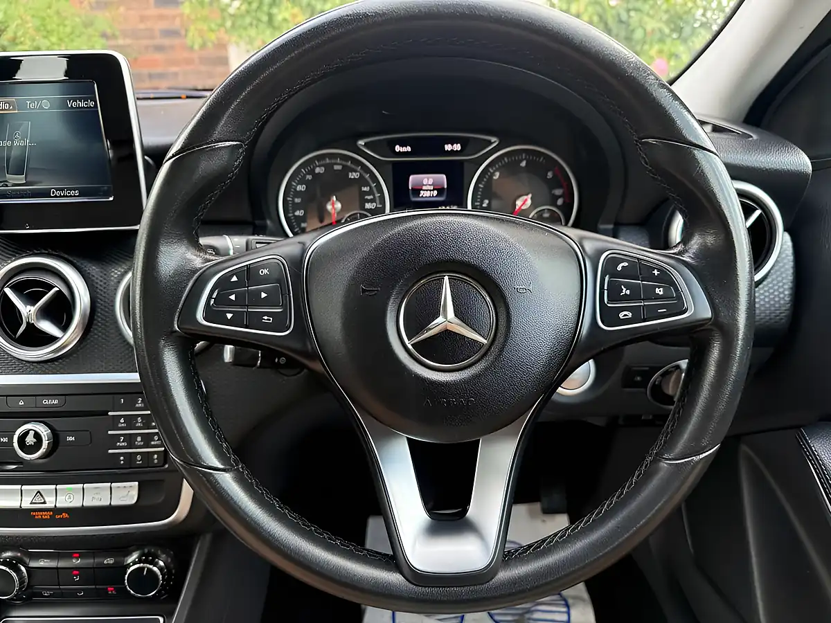 Used 2018 Mercedes-Benz a Class Se Red - Interior and Exterior details 15