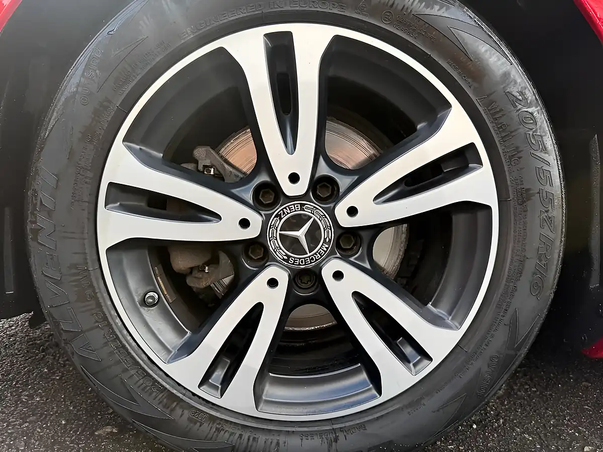 Used 2018 Mercedes-Benz a Class Se Red - Interior and Exterior details 8
