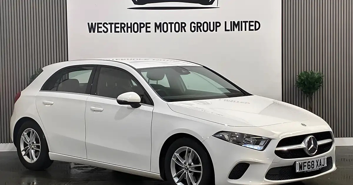 Used 2018 Mercedes-Benz a Class Se White - Front View