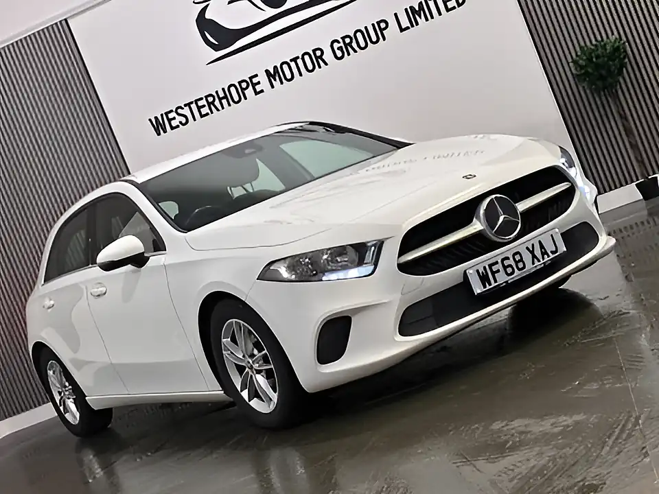 Used 2018 Mercedes-Benz a Class Se White - Interior and Exterior details 17