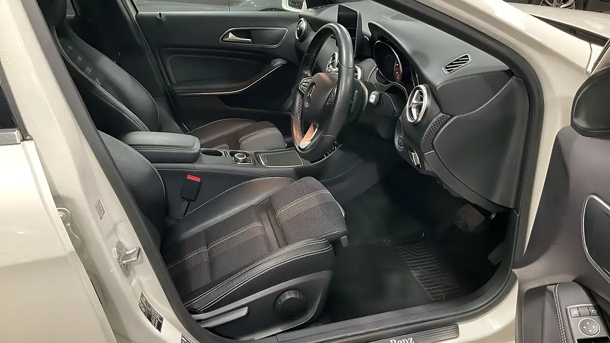 Used 2018 Mercedes-Benz a Class Sport Edition White - Interior and Exterior details 13