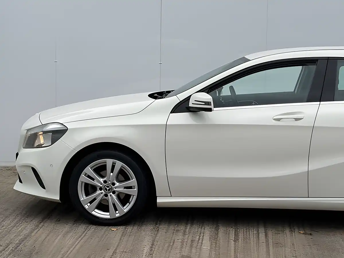 Used 2018 Mercedes-Benz a Class Sport Executive Cirrus White - Interior and Exterior details 17