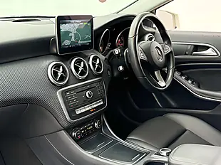 Used 2018 Mercedes-Benz a Class Sport Executive Cirrus White - Interior and Exterior details 19