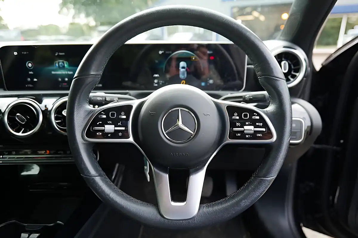 Used 2018 Mercedes-Benz a Class Sport (executive) Cosmos Black - Interior and Exterior details 4