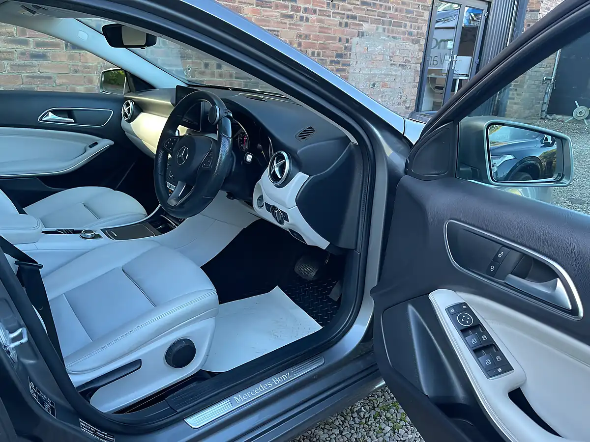 Used 2018 Mercedes-Benz a-Class Sport Executive Grey - Interior and Exterior details 7