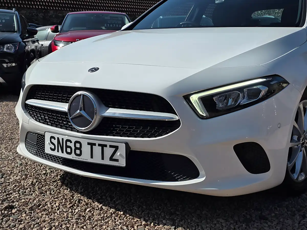 Used 2018 Mercedes-Benz a Class Sport (executive) Polar White - Interior and Exterior details 6