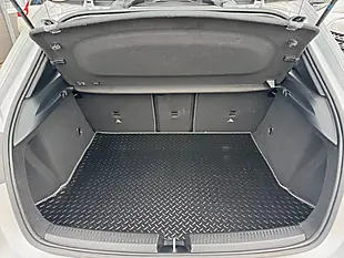 Used 2018 Mercedes-Benz a Class Sport (executive) Silver - Interior and Exterior details 20