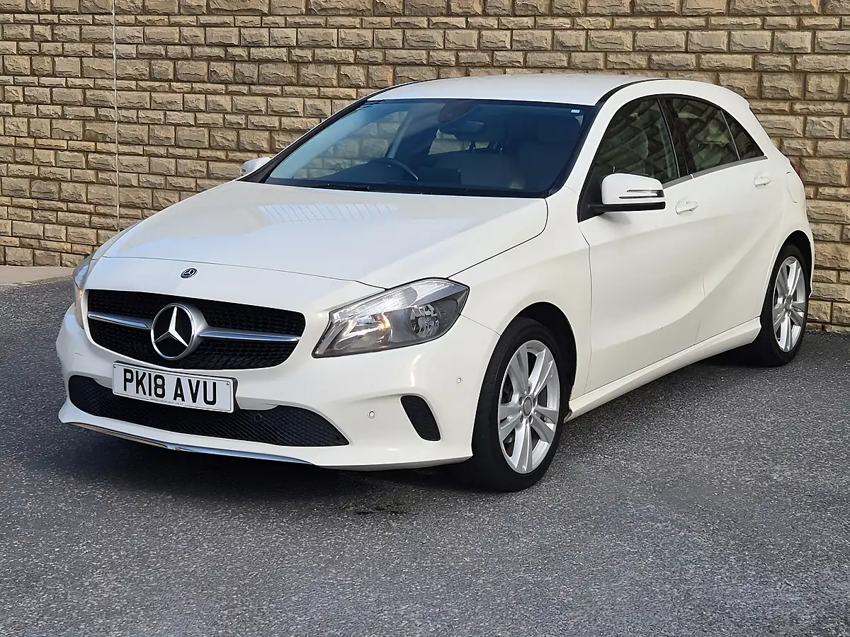 Used 2018 Mercedes-Benz a Class Sport (executive) White - Interior and Exterior details 4