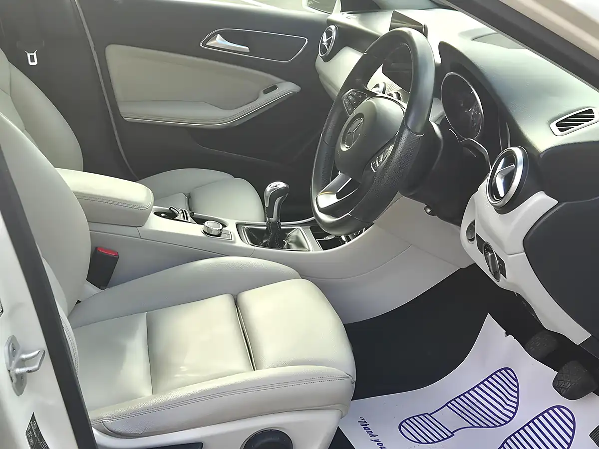 Used 2018 Mercedes-Benz a Class Sport (executive) White - Interior and Exterior details 6