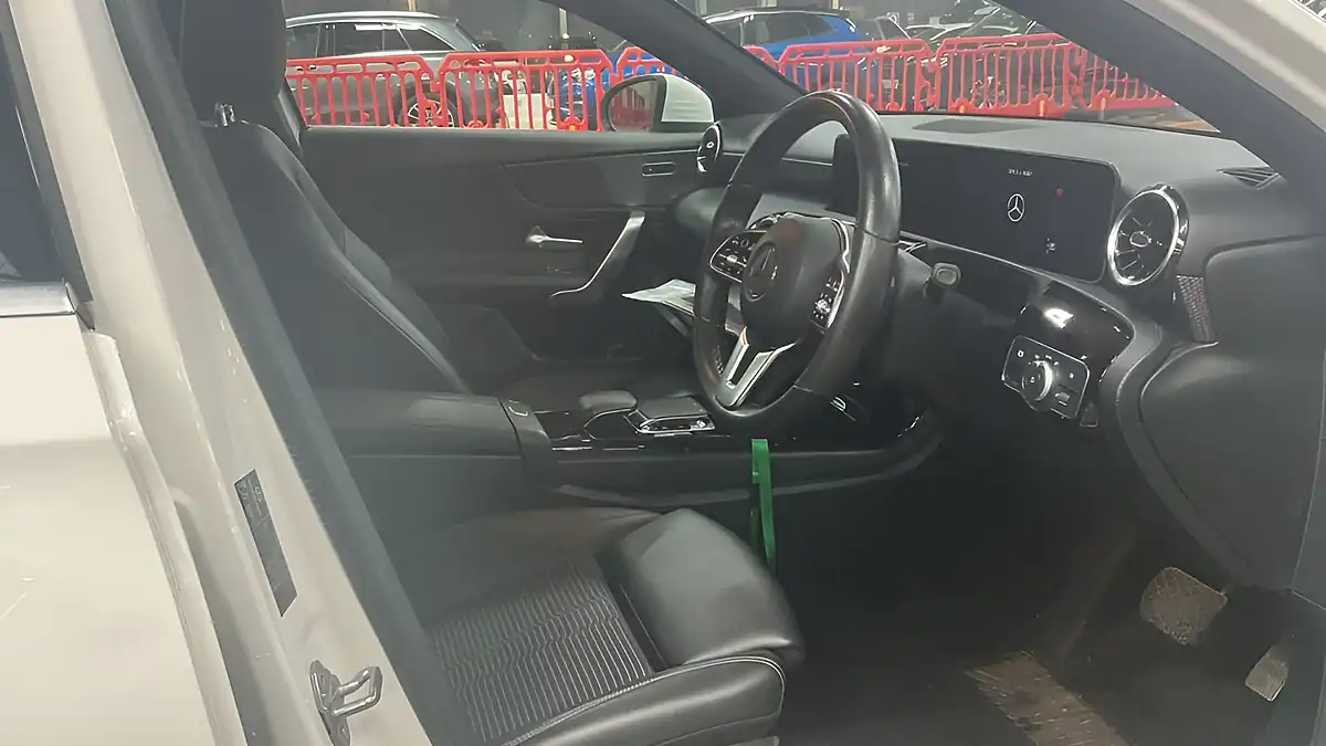 Used 2018 Mercedes-Benz a-Class Sport (executive) White - Interior and Exterior details 17