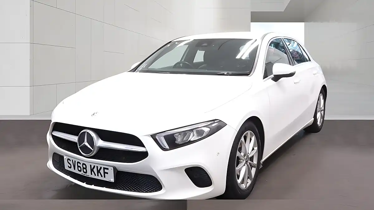 Used 2018 Mercedes-Benz a-Class Sport (executive) White - Interior and Exterior details 8
