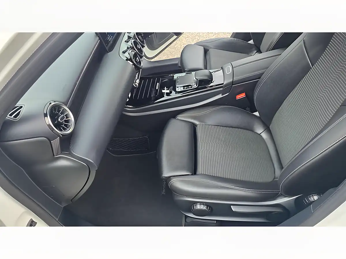 Used 2018 Mercedes-Benz a Class Sport Executive White - Interior and Exterior details 17