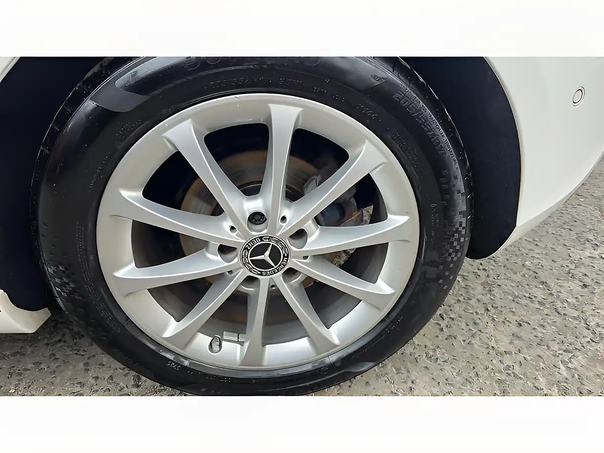 Used 2018 Mercedes-Benz a Class Sport Executive White - Interior and Exterior details 20